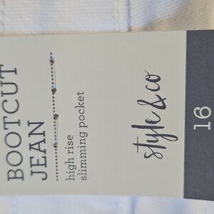 New With Tags Style & Co. Women's Boot Cut Jeans - Bright White Plus Size 16